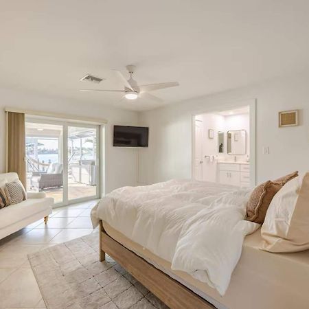 Waterfront Escape Luxurious Stay Cape Coral Buitenkant foto