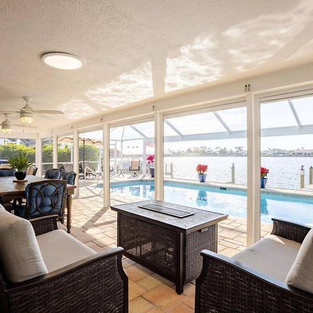 Waterfront Escape Luxurious Stay Cape Coral Buitenkant foto