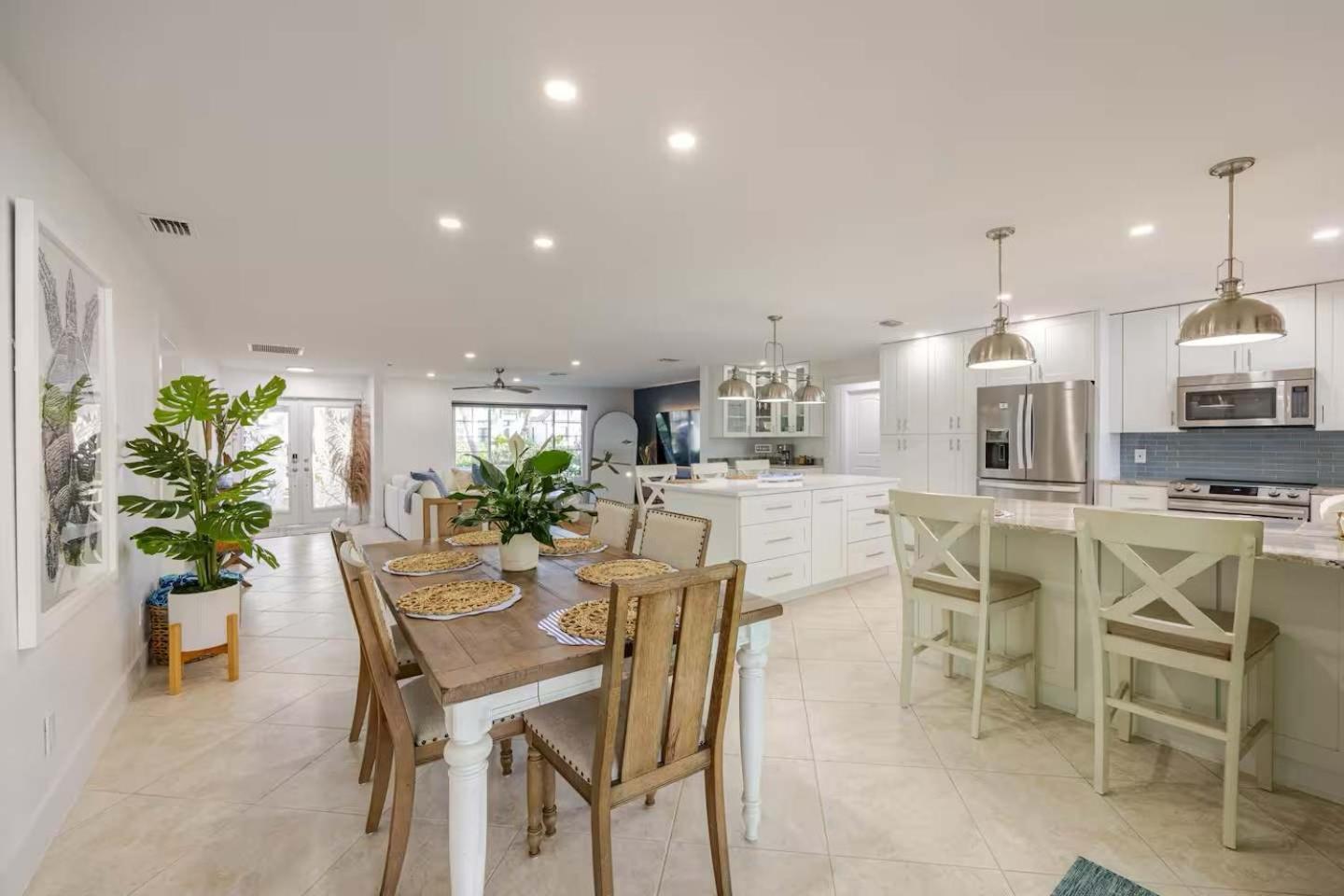 Waterfront Escape Luxurious Stay Cape Coral Buitenkant foto